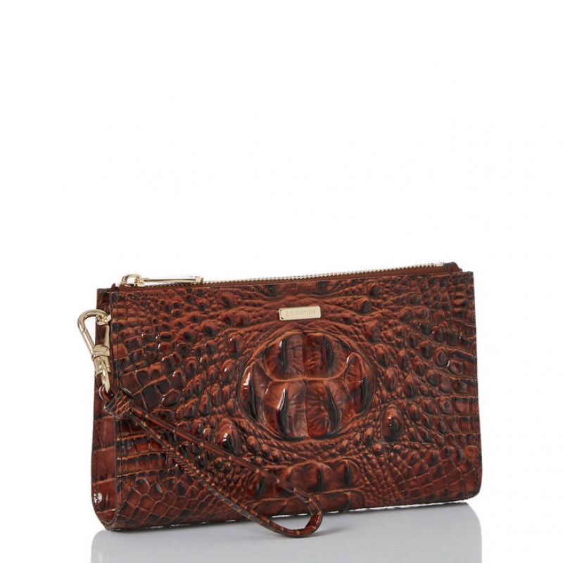 Chocolate Women's Brahmin Daisy Clutch Bags | 0378CSUTA